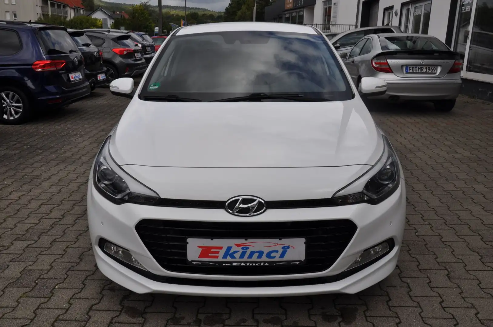 Hyundai i20 blue Style Weiß - 2