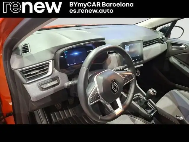 Renault Clio view 11