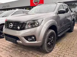 Nissan Navara NP300 N Guard Double Cab 4x4