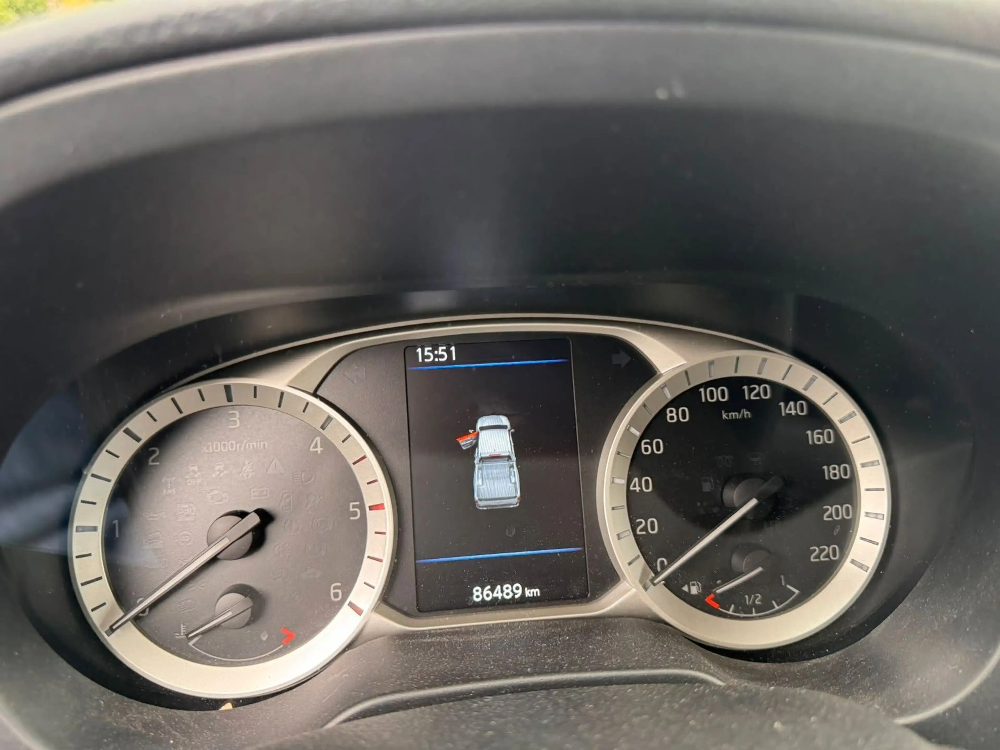 Nissan Navara NP300 N-Guard Double Cab 4x4 — photo 12