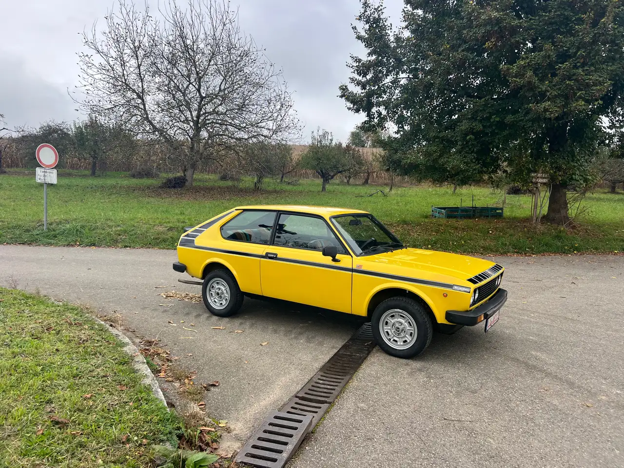 Fiat 128 Coupé 3 P Oldtimer Top, foto 2