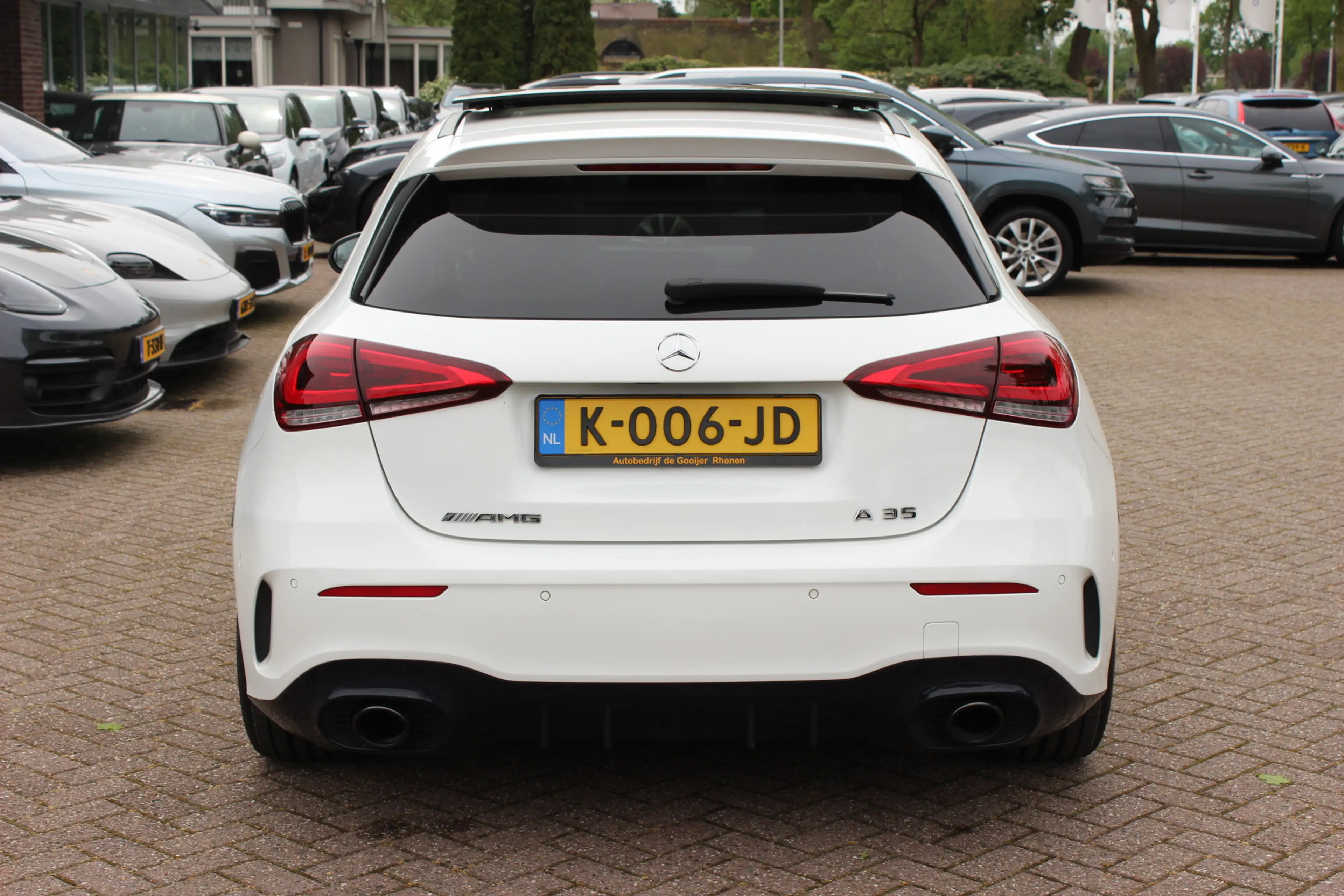 Mercedes-Benz A 35 AMG 4MATIC Premium / Panoramadak / Camera / Burmester — photo 15