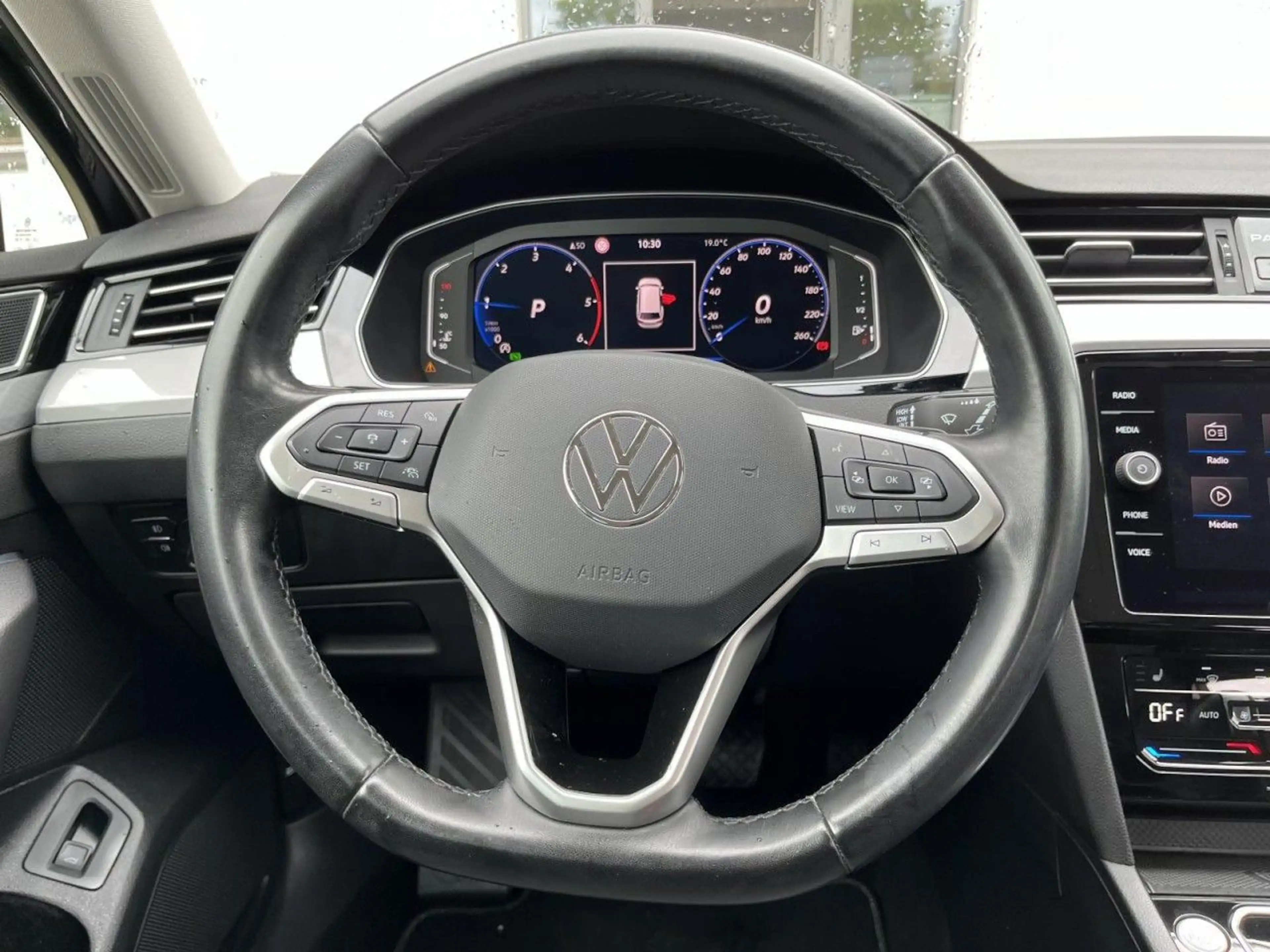 Volkswagen Passat Variant 2,0 TDI DSG Business (LED+Navi+AH — photo 15