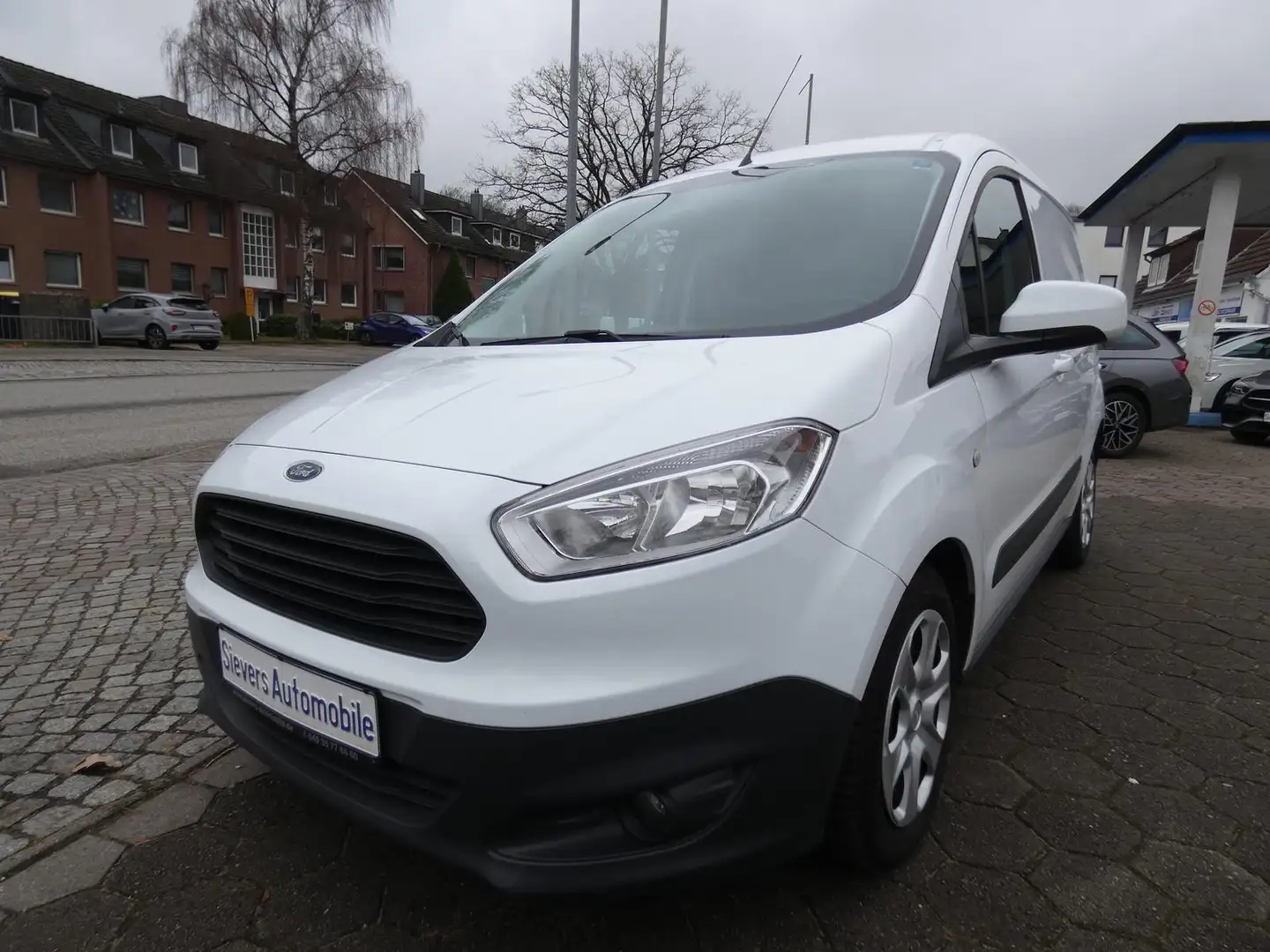 Ford Transit Courier Trend 1,0 Benzin Kamera SHZ Klima Bílá - 1