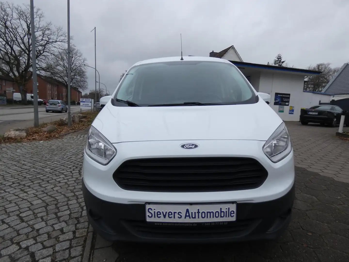 Ford Transit Courier Trend 1,0 Benzin Kamera SHZ Klima Bílá - 2