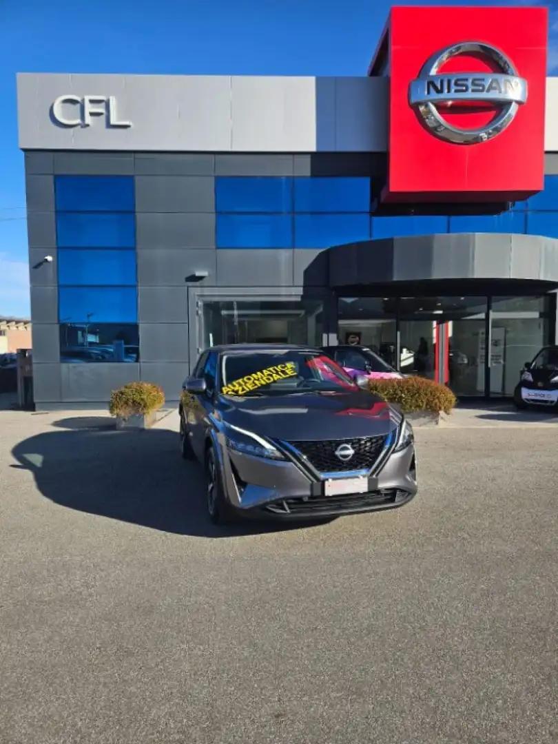 Nissan Qashqai MHEV 158 CV Xtronic N-Connecta Gris - 1