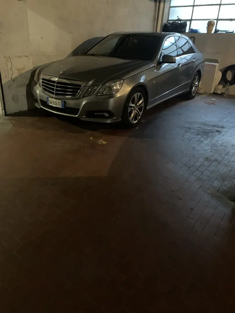 Mercedes-Benz E 220 CDI DPF BlueEFFICIENCY Automatik Avantgarde - 1