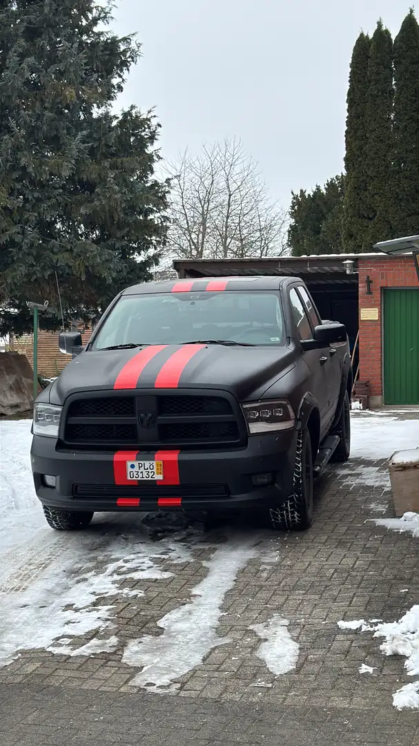 Dodge RAM 1500 5,7 Hemi Negro - 2