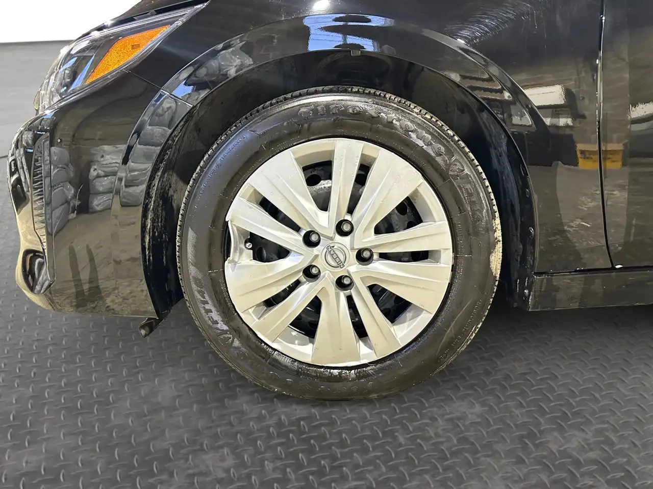 Nissan Sentra снимка Nissan Sentra
