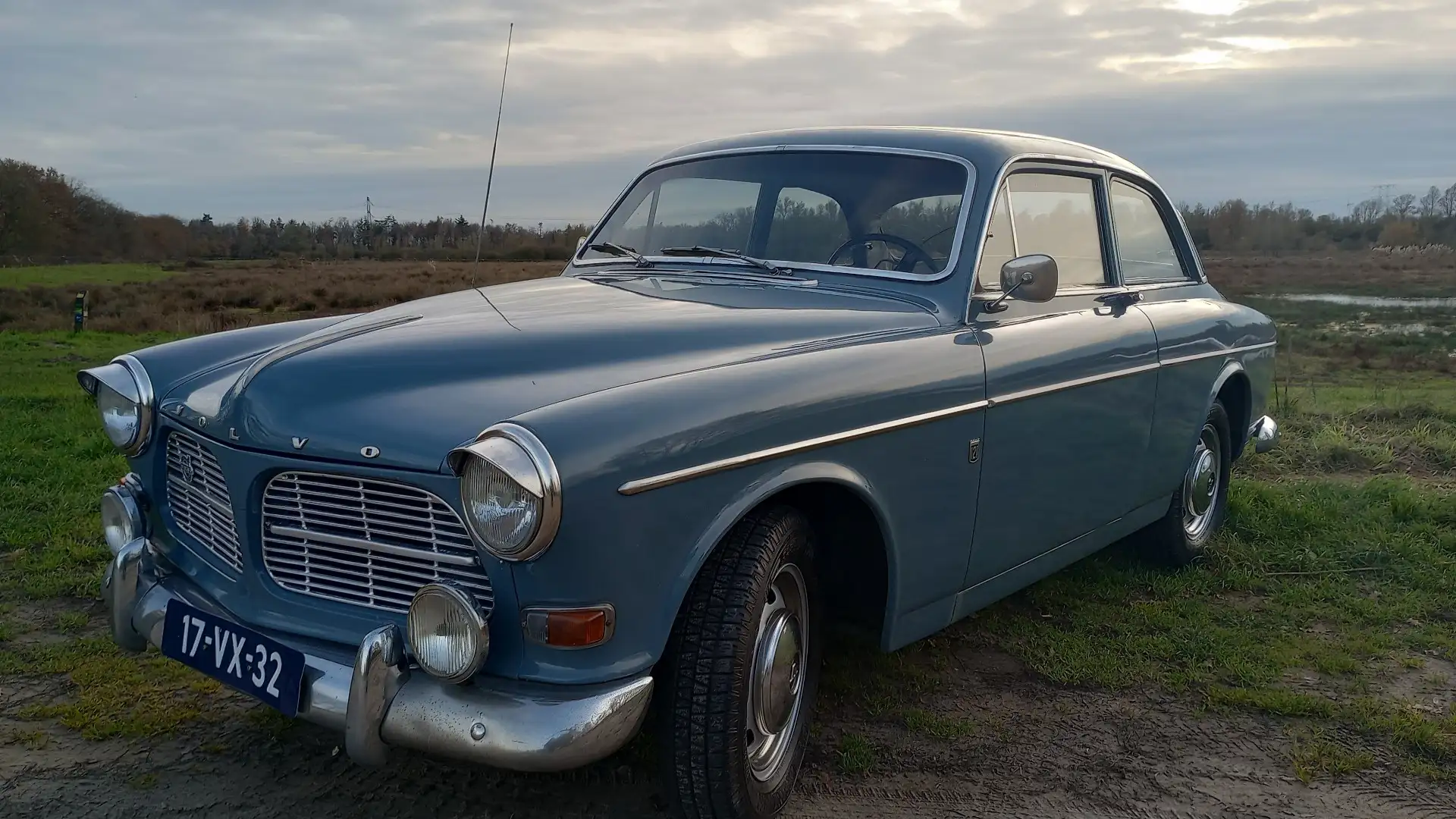 Volvo Amazon B18 Синий - 1