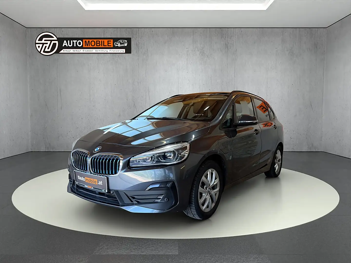 BMW 225 xe PHEV iPerf. Active Tourer Aut. Grau - 1