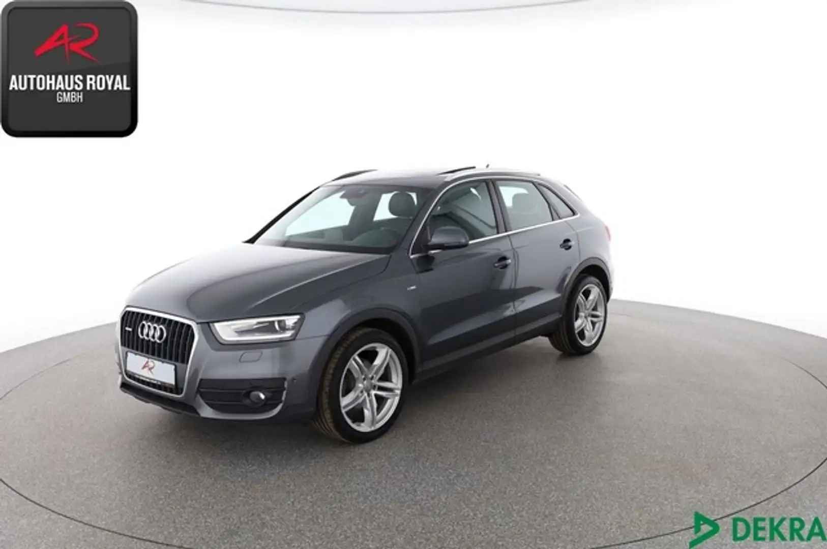 Audi Q3 2.0 TFSI qu S LINE AHK,KEYLESS,PARKLENKASSIST Grau - 1