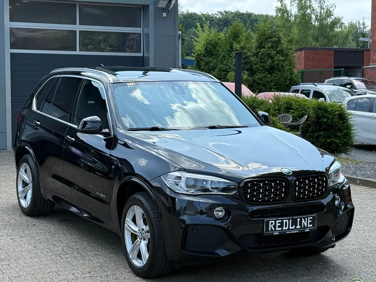 BMW X5 xDrive 30 d /// M-Sport Paket /// 1 Hand /// Schwarz - 2