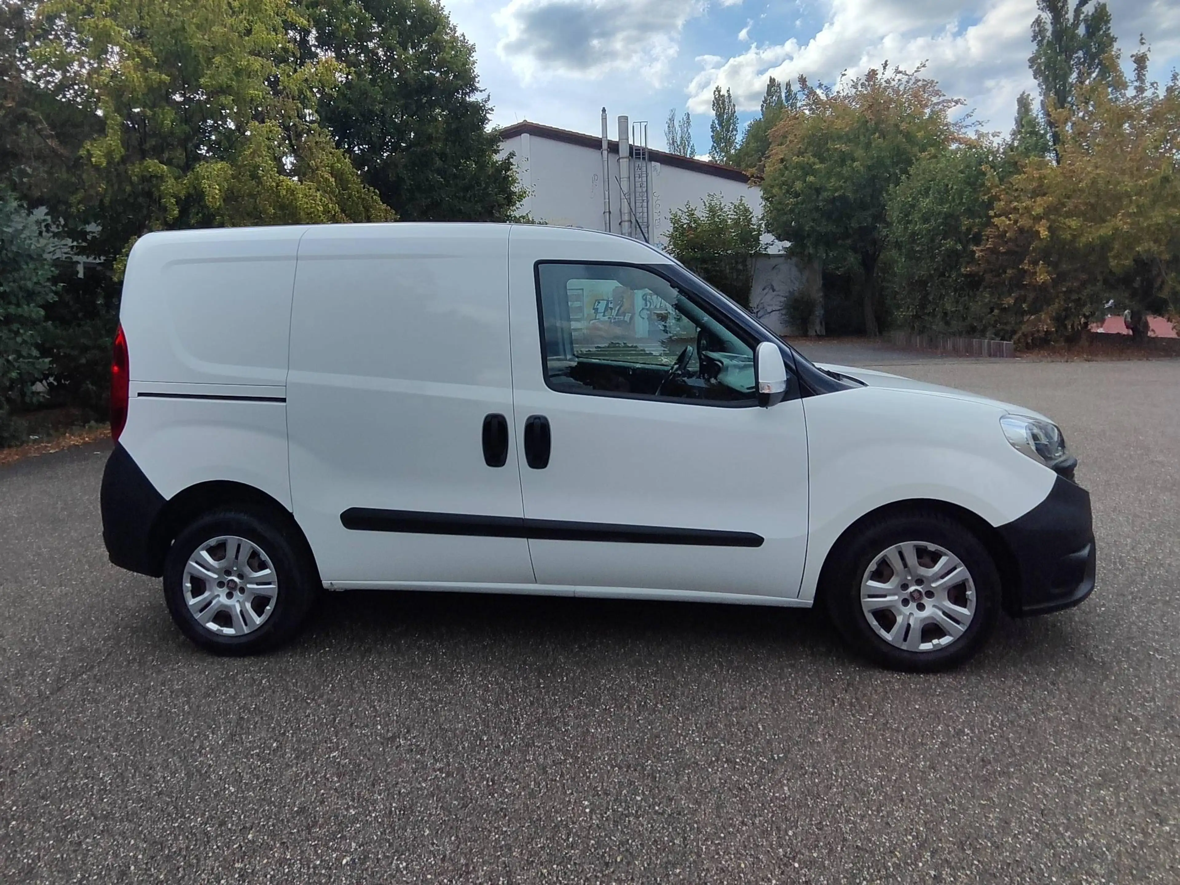 Fiat Doblo 1.3L SX Kasten — photo 6