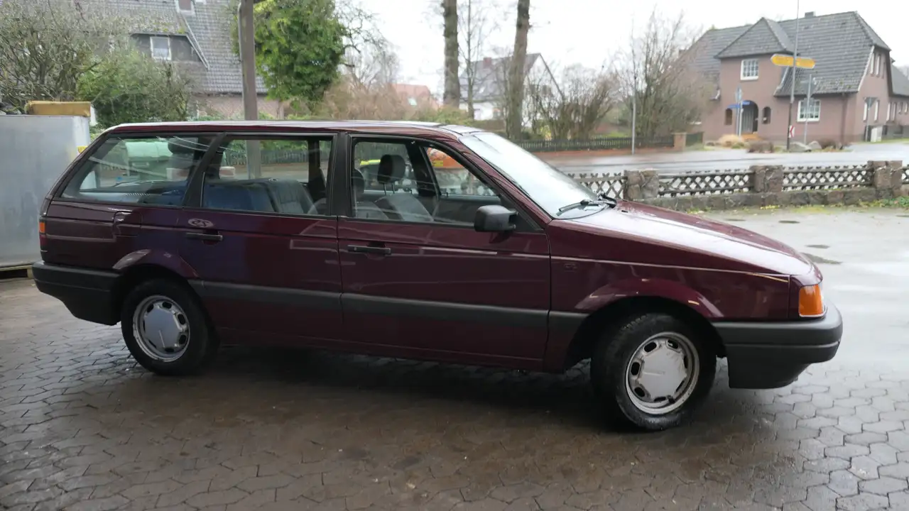 Volkswagen Passat Variant CL, foto 2
