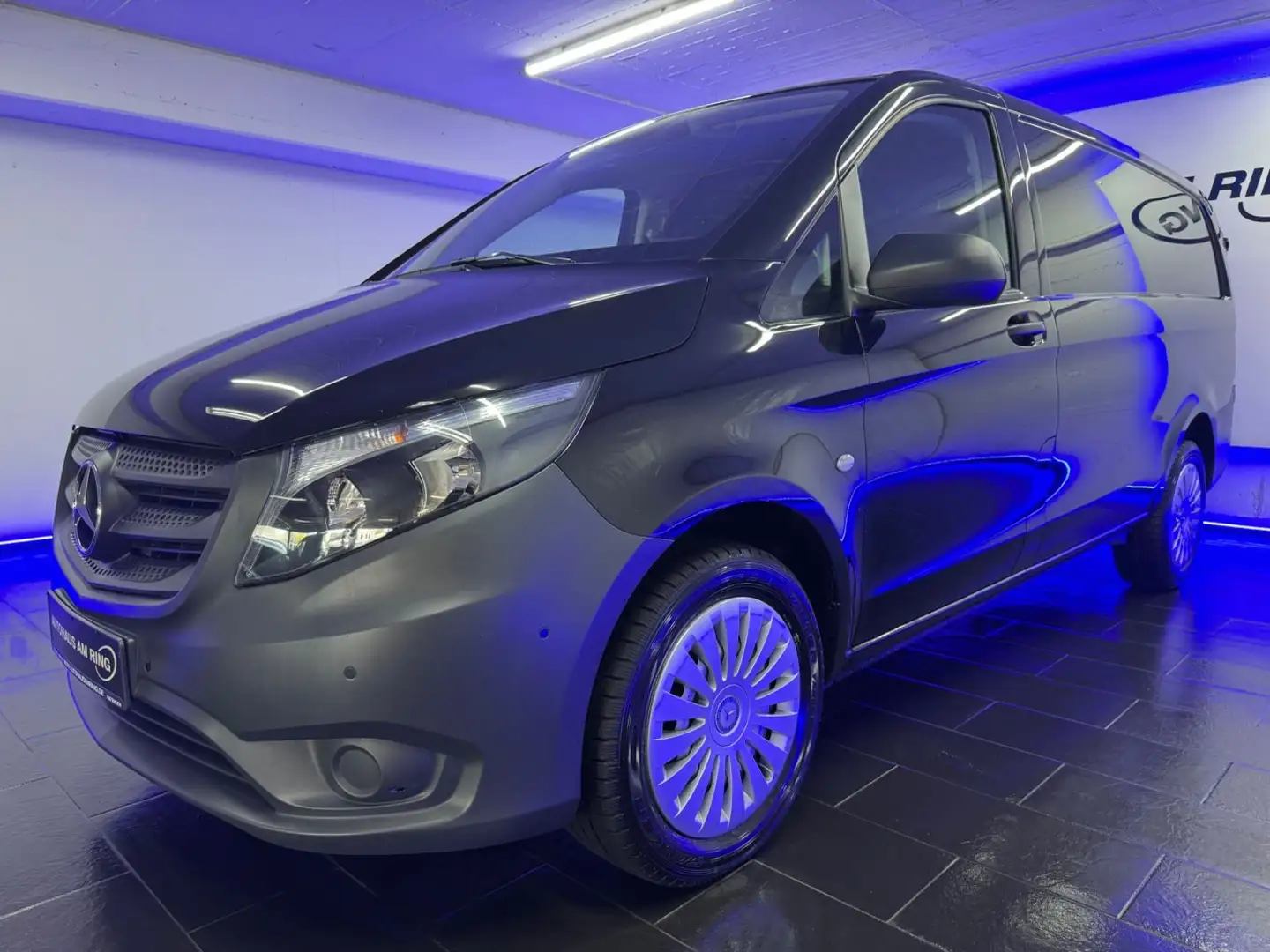Mercedes-Benz Vito Kasten 116 CDI RWD lang 1H CAM DAB AHK NAVI Black - 2