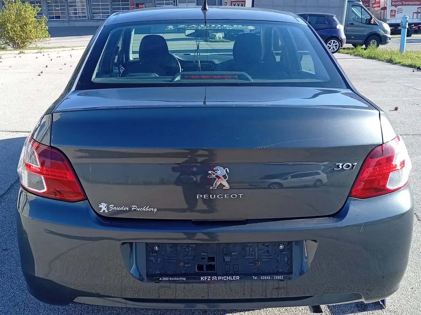 Peugeot 301 Grau - 1