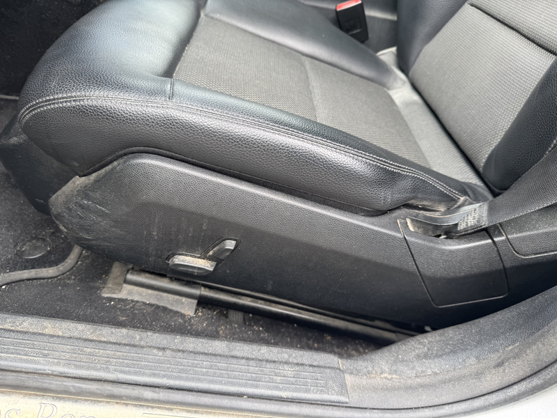Mercedes-Benz E 350 CDI Avantgarde — photo 14