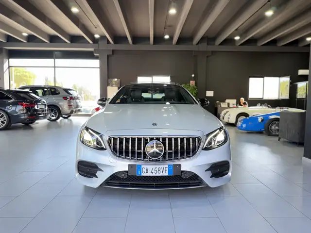 Mercedes-Benz E 220