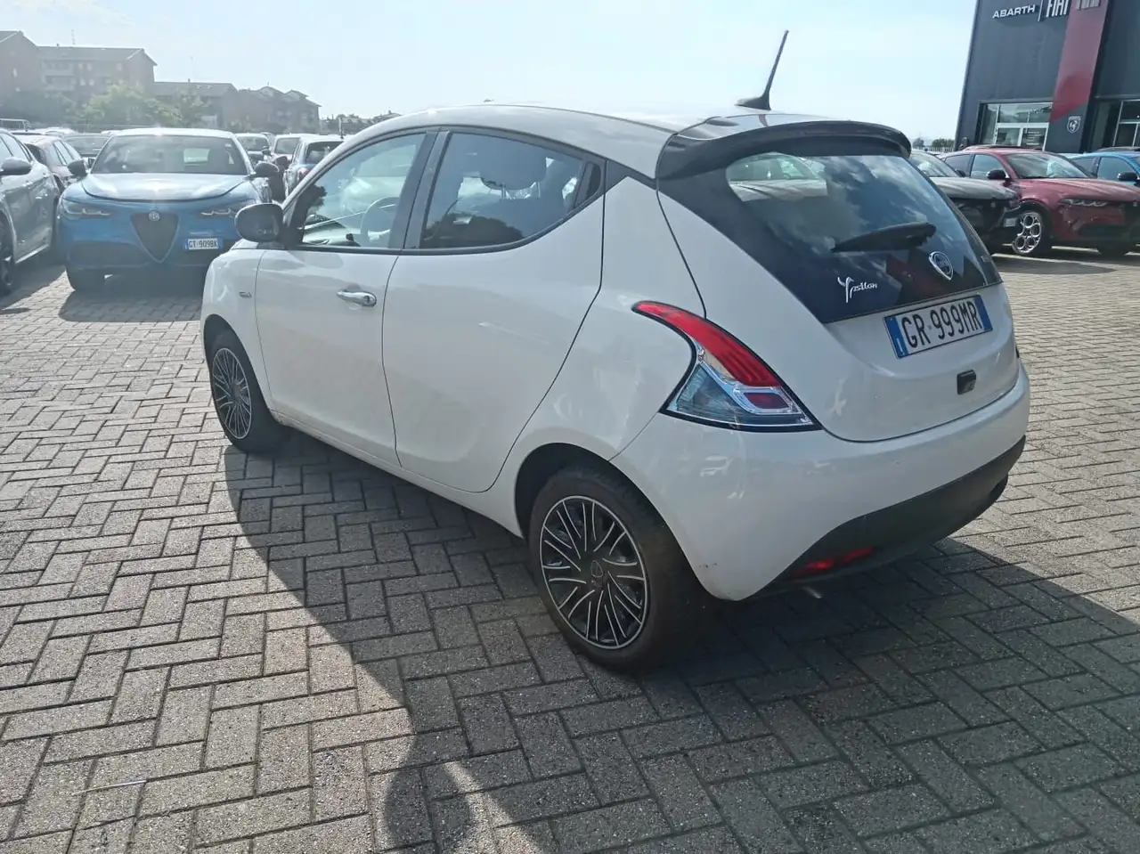 Lancia Ypsilon 2024 — фото 8