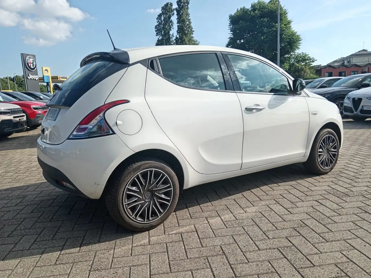 Lancia Ypsilon 2024