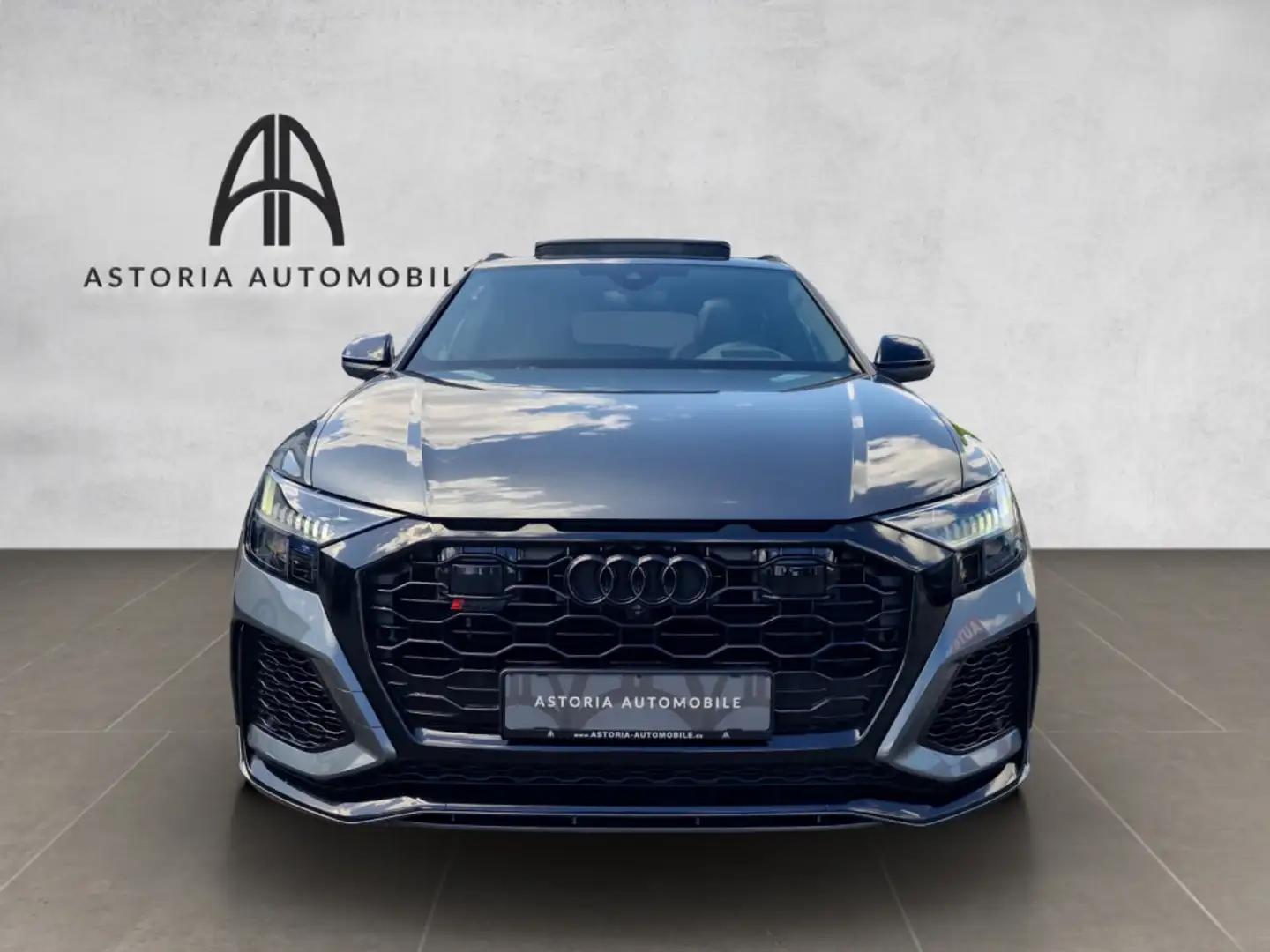 Audi RS Q8 Dynamik+ Keramik HuD 305kmh SoftClose Standheiz Grau - 2