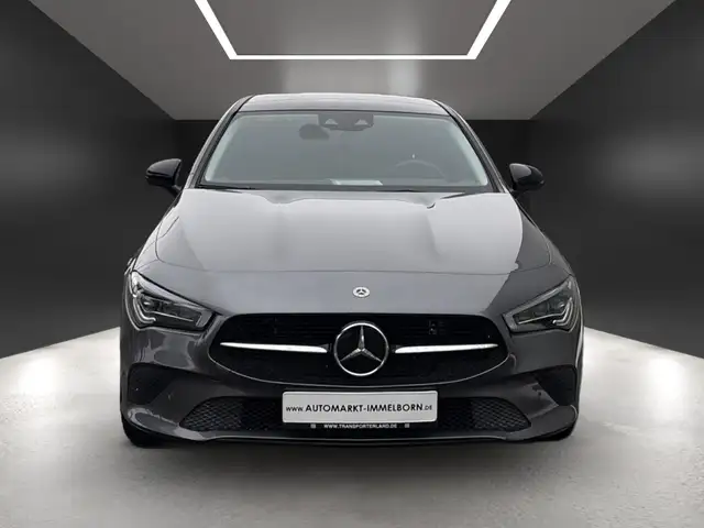 Mercedes-Benz CLA view 9