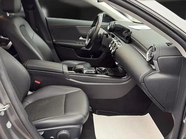 Mercedes-Benz CLA view 14