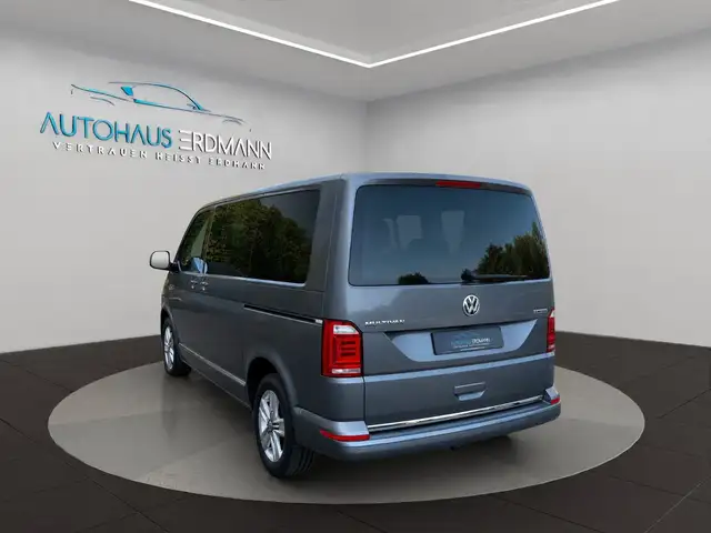 Volkswagen Multivan view 4
