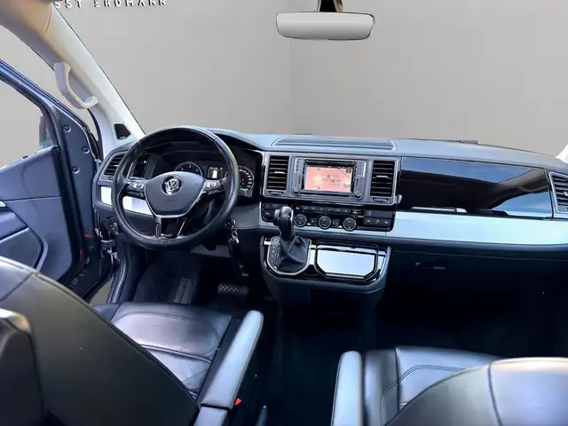 Volkswagen Multivan view 14