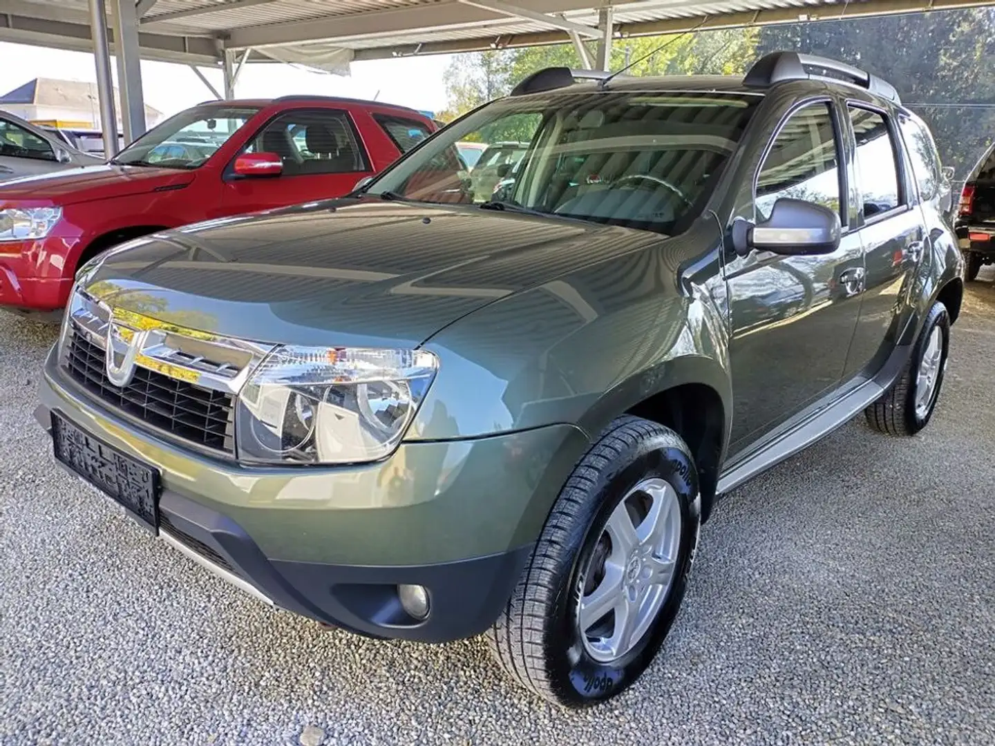 Dacia Duster Delsey 4x4 1.5 dCi ! 2.Besitz/Serviceheft! Grün - 1
