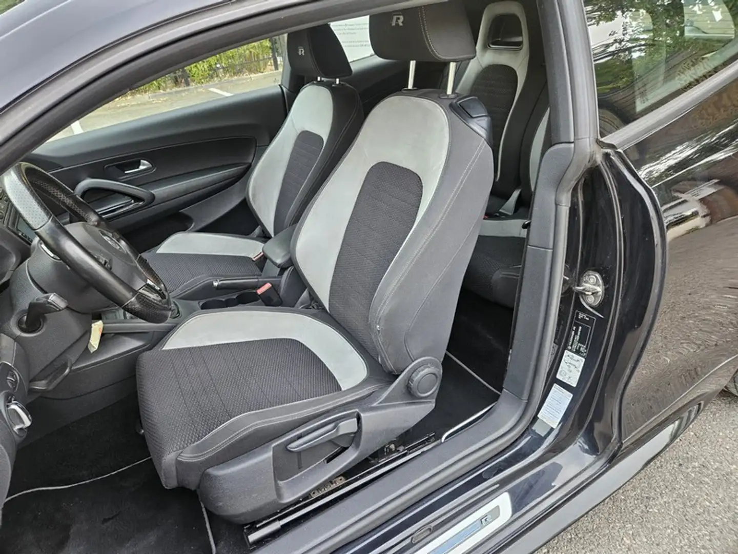 Volkswagen Scirocco 2.0 TSI 265 R GAR 1 AN k - 2