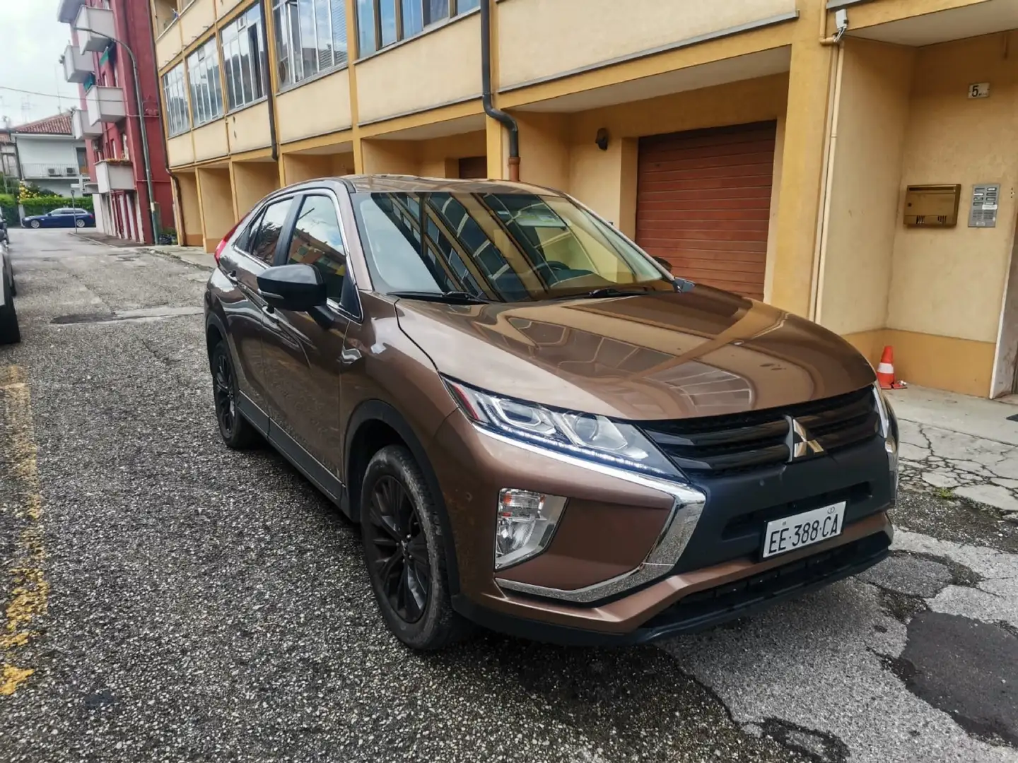 Mitsubishi Eclipse Cross 1.5 T-MIVEC ClearTec CVT 4WD Diamant Edition Plus Brązowy - 1