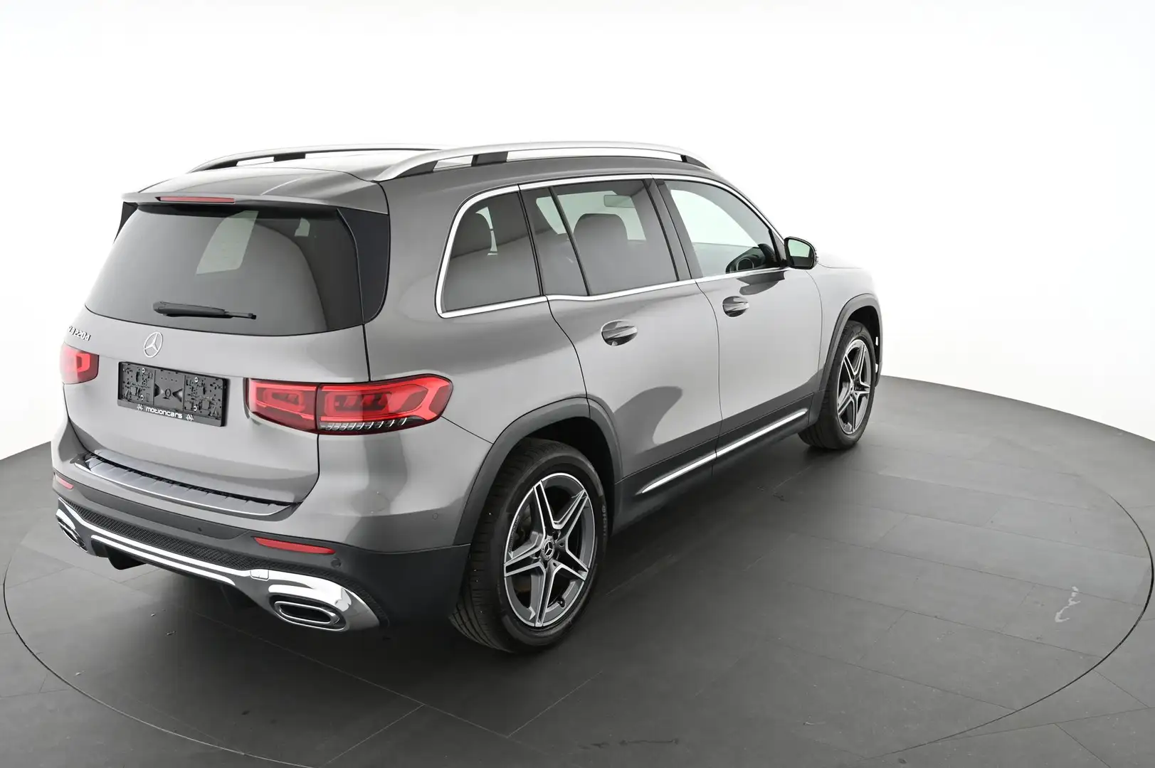 Mercedes-Benz GLB 220 GLB-Klasse GLB 220 d AMG Line Aut. Grau - 2
