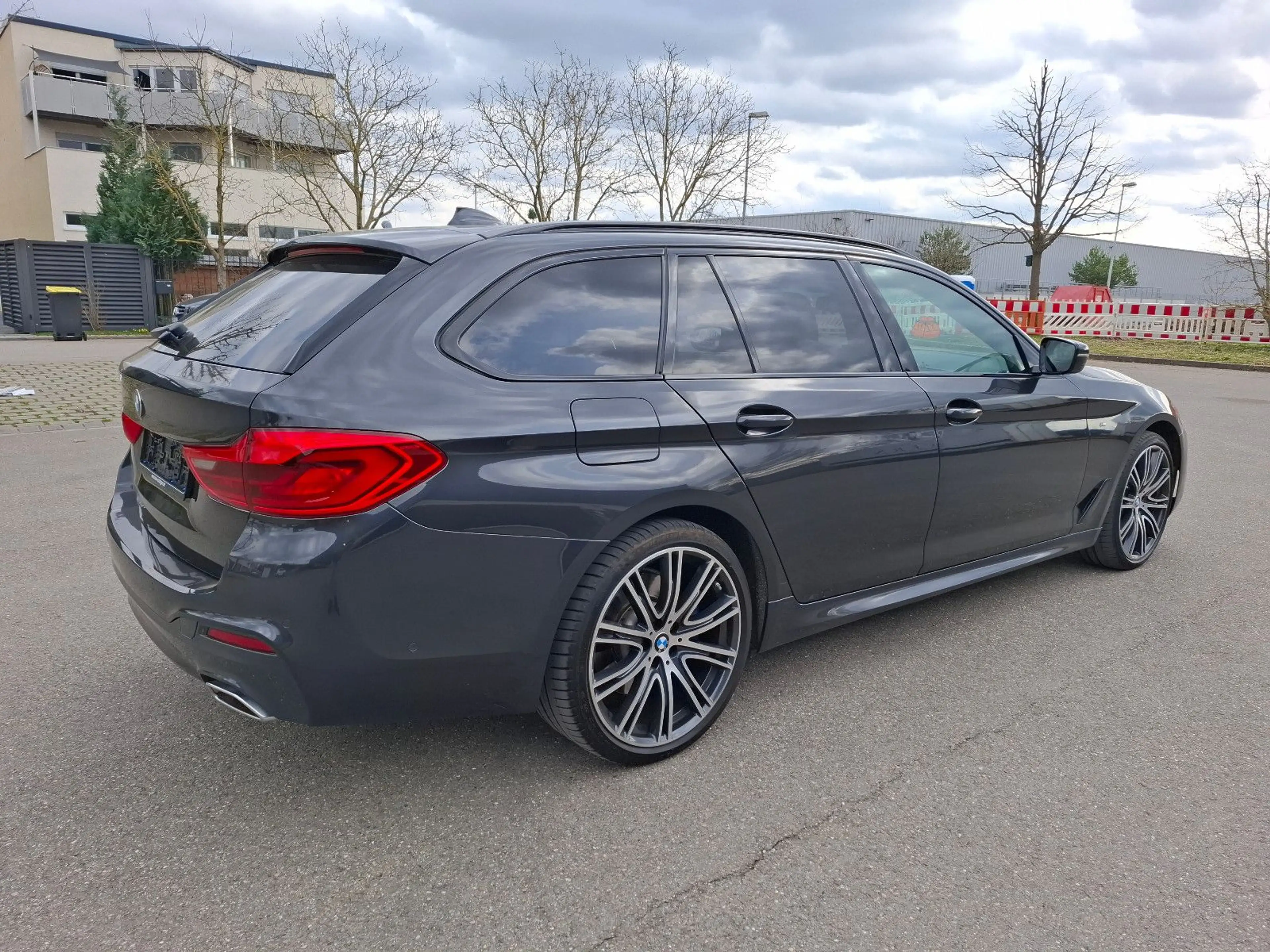 BMW 540 d xDrive M Sport*360*Pano*Leder*Tüv-Neu* — photo 8