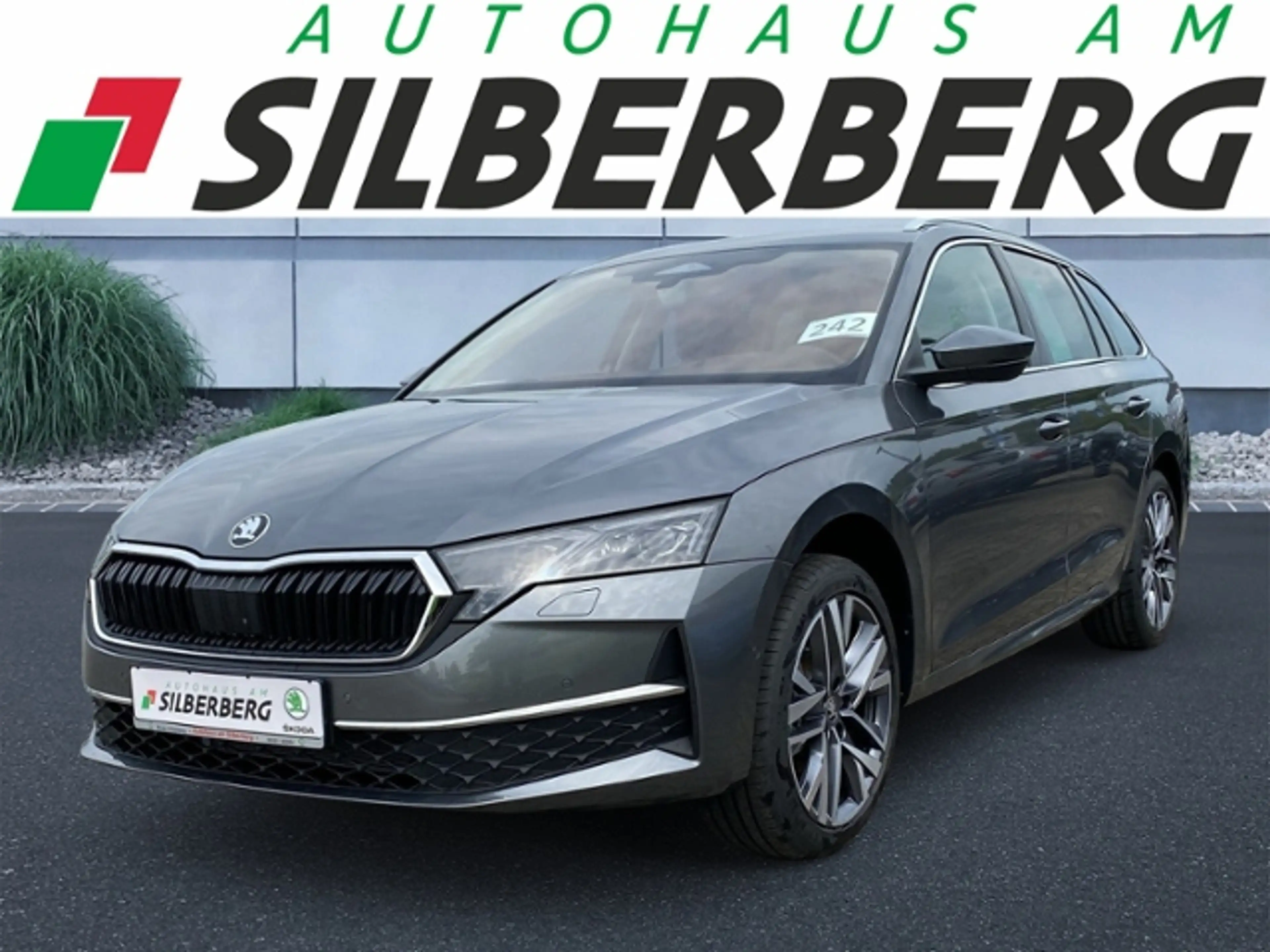 Skoda Octavia Combi 1.5 TSI mHEV 110 kW DSG BALANCE AHK MATRIX