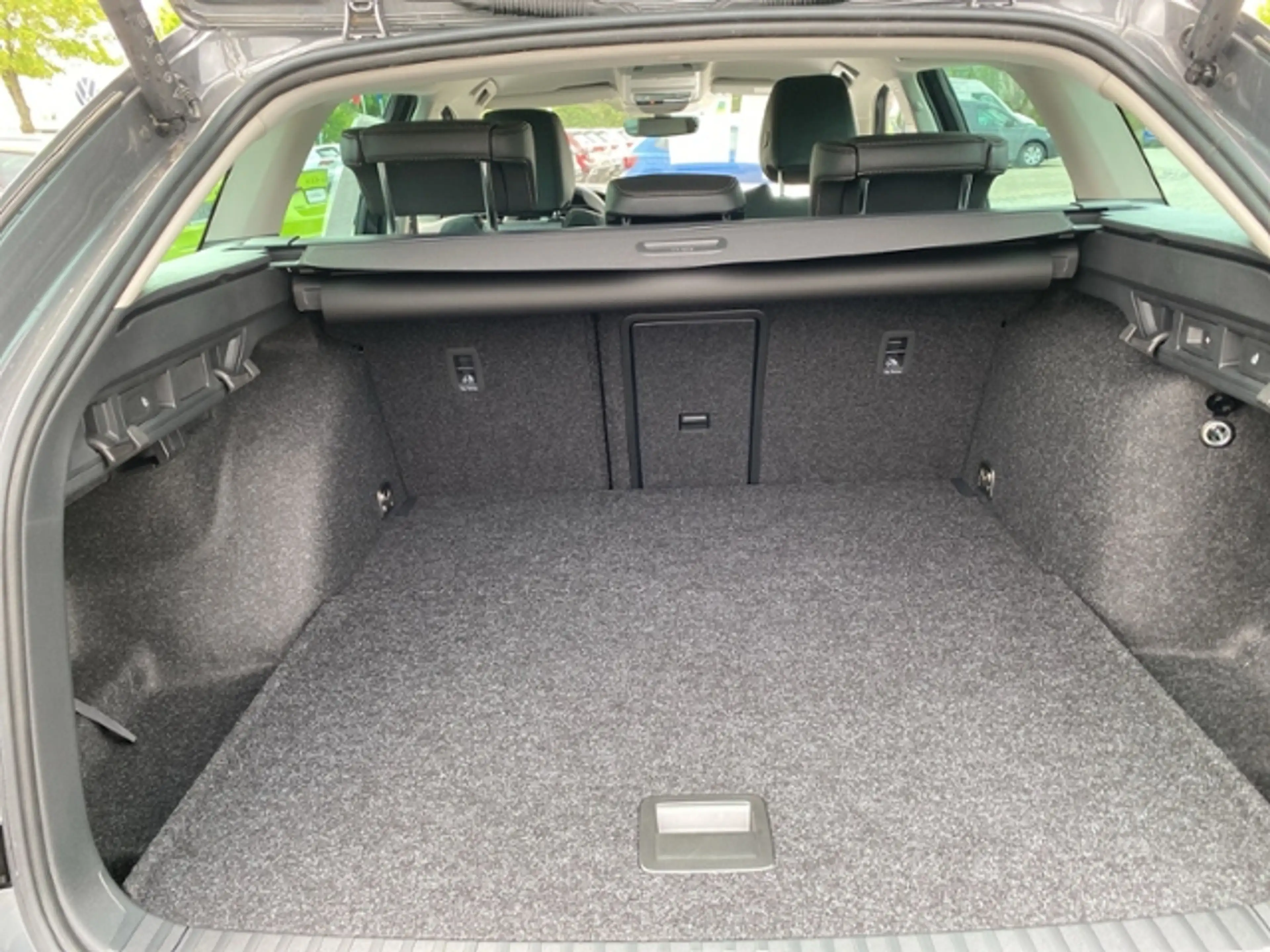 Skoda Octavia Combi 1.5 TSI mHEV 110 kW DSG BALANCE AHK MATRIX — photo 10
