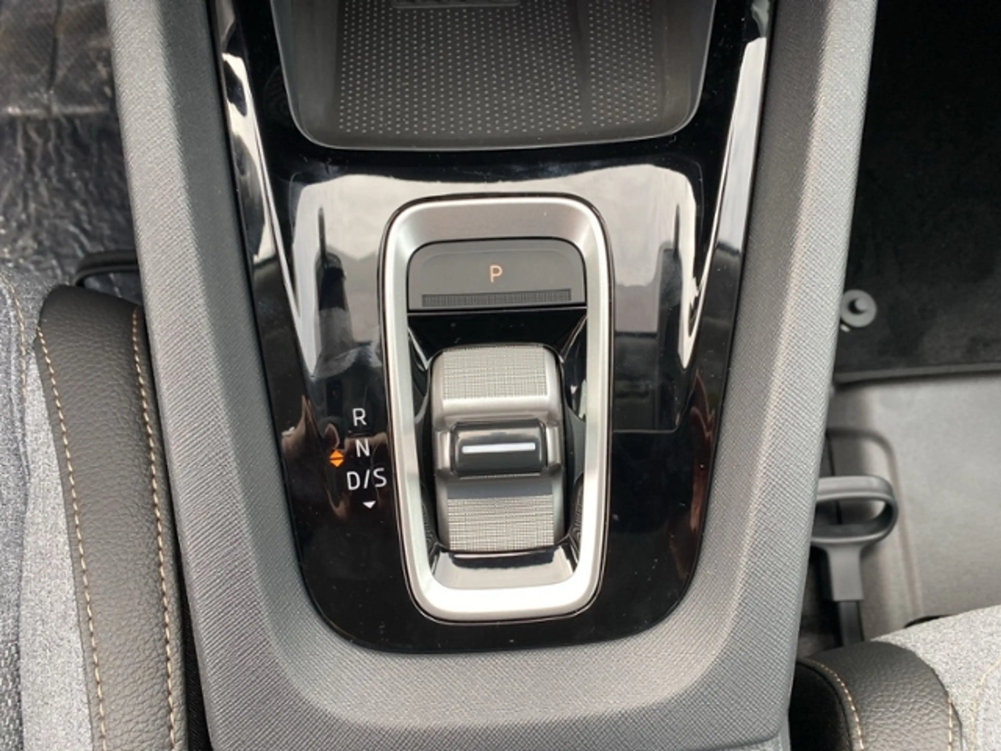 Skoda Octavia Combi 1.5 TSI mHEV 110 kW DSG BALANCE AHK MATRIX — photo 13