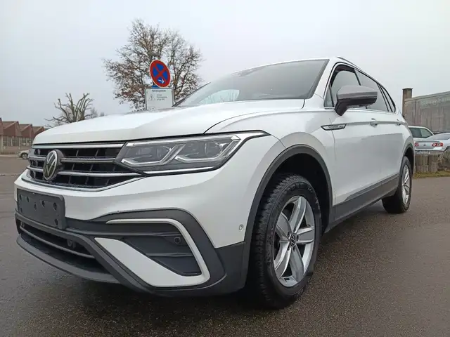 Volkswagen Tiguan Allspace Life DIGITAL / LED / PANORAMA