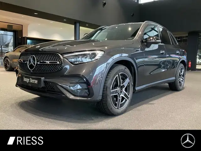 Mercedes-Benz GLC 220 d 4M AMG AHK DISTRO RFK NIGHT FAHRASSIS+