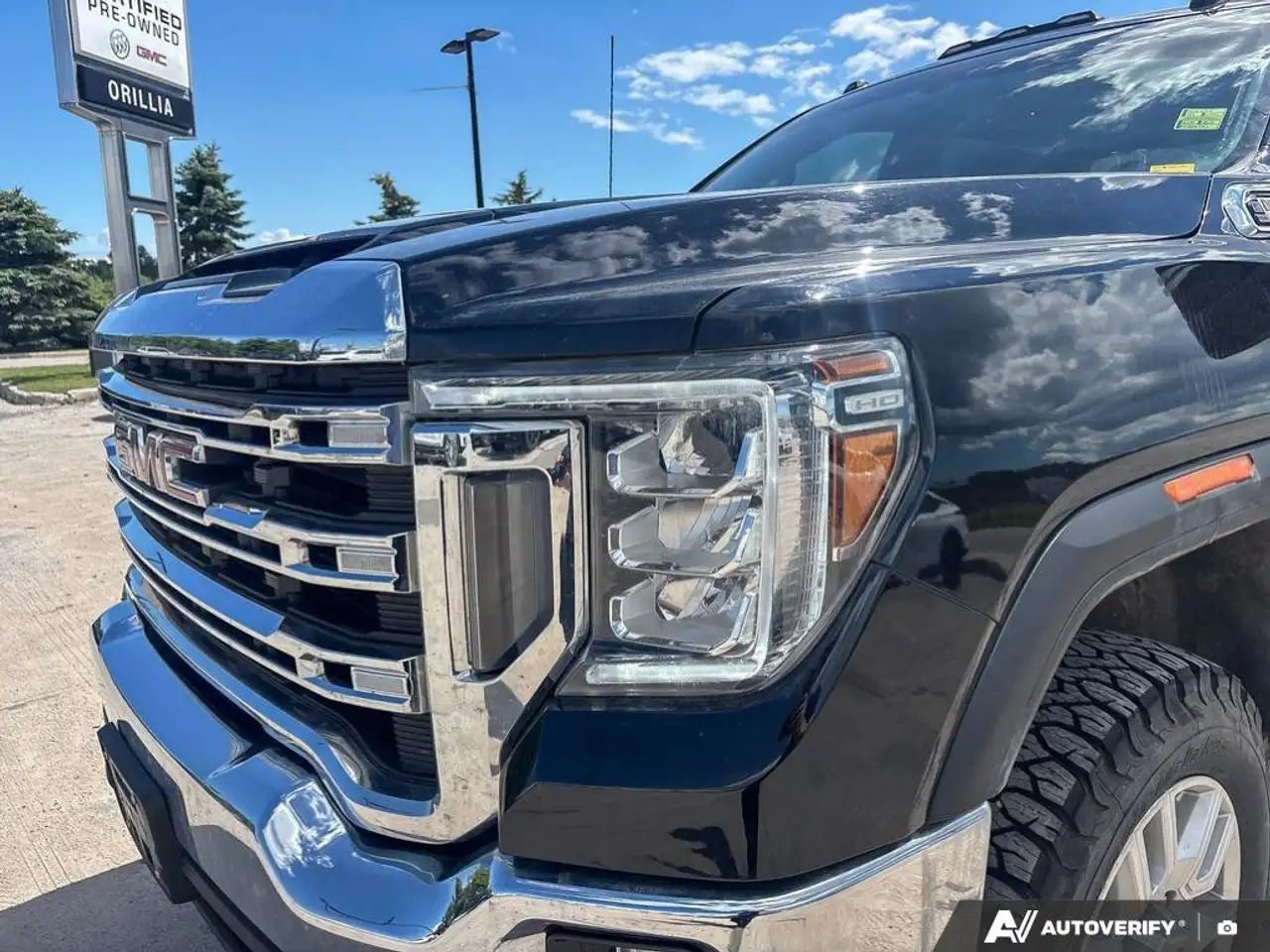 GMC Sierra 2500HD photo GMC Sierra 2500HD