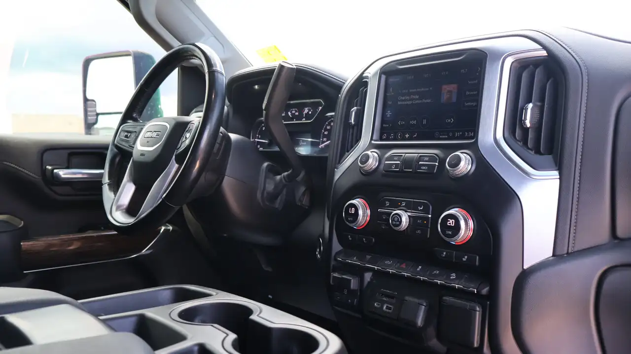GMC Sierra 2500HD photo GMC Sierra 2500HD