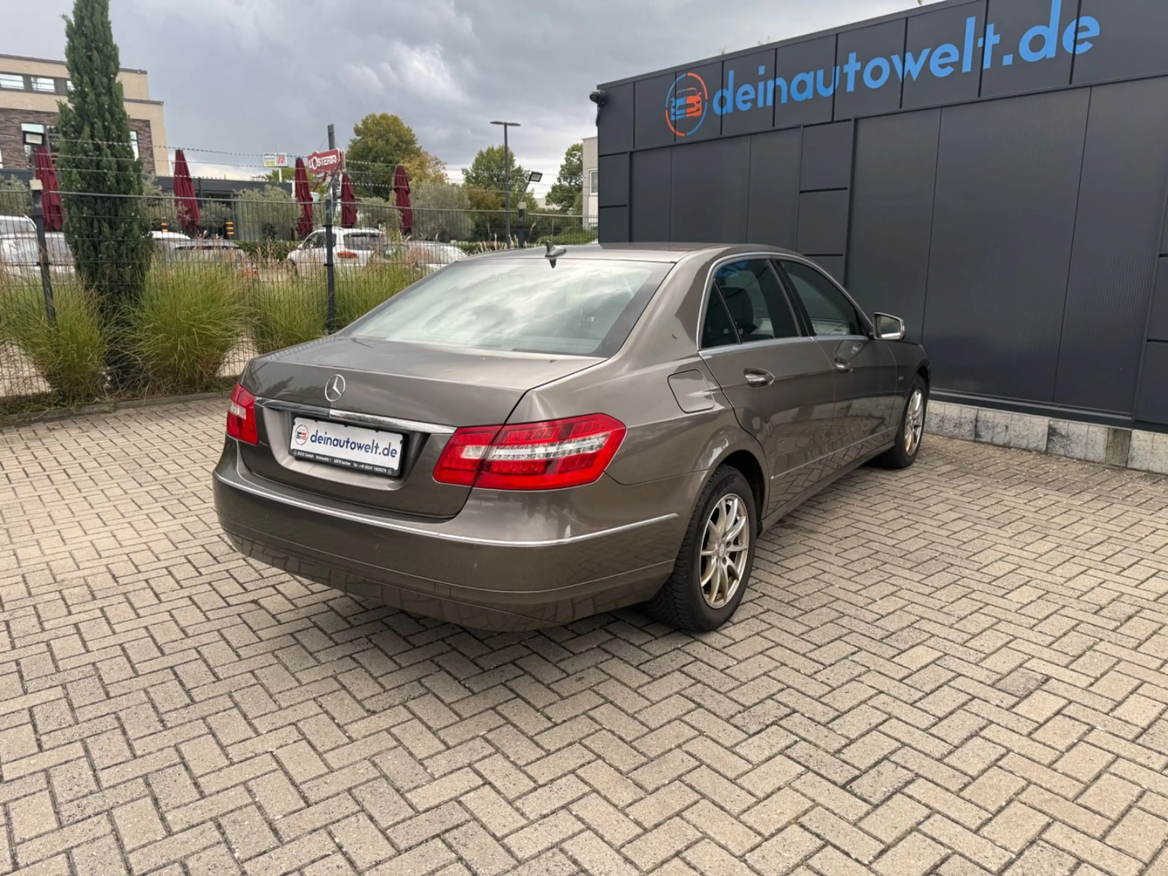 Mercedes-Benz E 250 E Limousine CDI BlueEfficiency*Automatik — photo 6