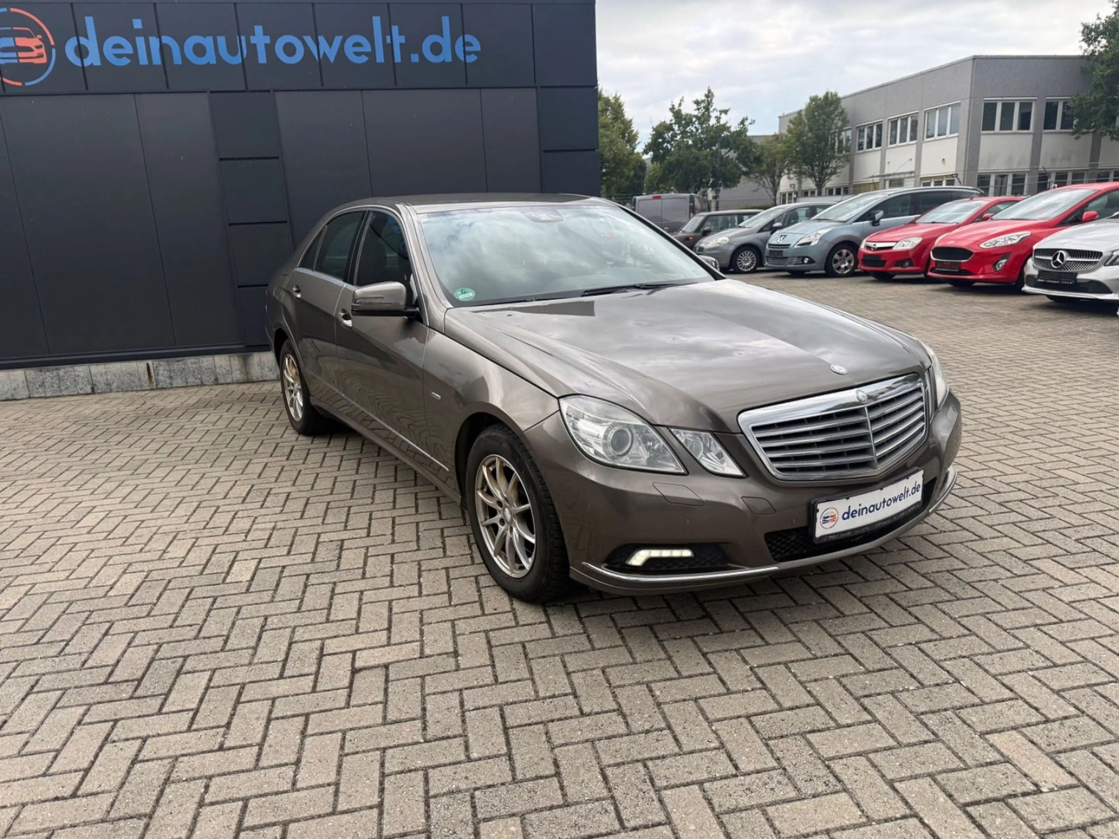 Mercedes-Benz E 250 E Limousine CDI BlueEfficiency*Automatik