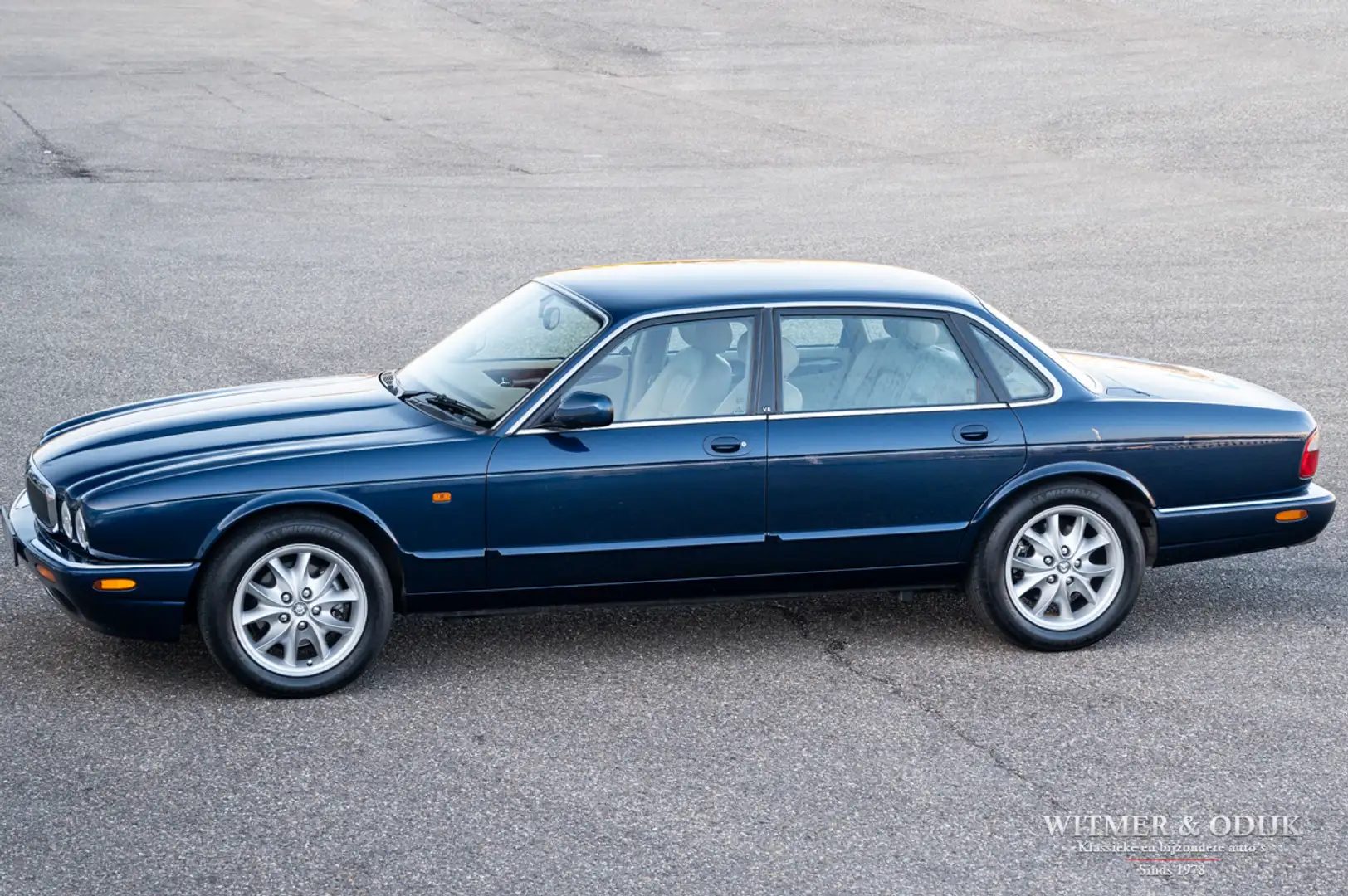 Jaguar XJ 4.0 V8 Executive blijvend bijtellingsvriendelijk Bleu - 1