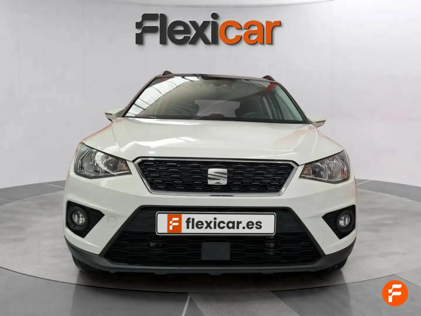 SEAT Arona 1.0 TSI S&S Style 110 Blanc - 2