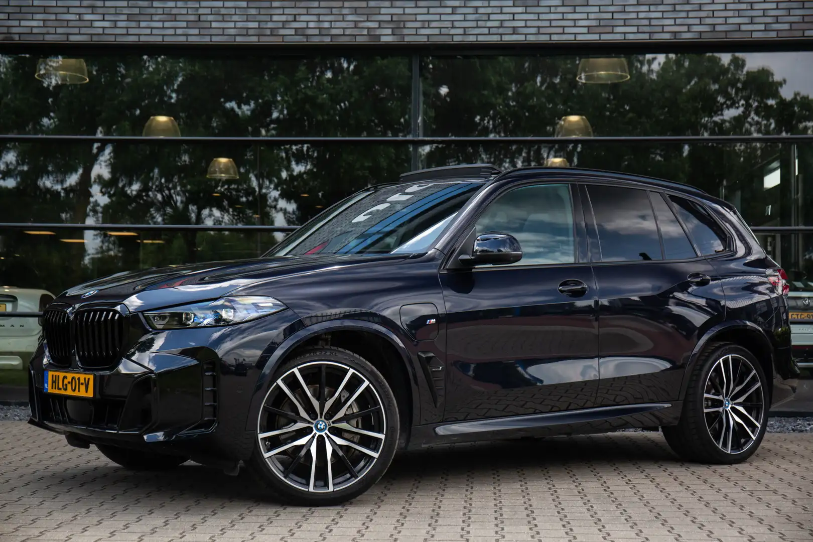 BMW X5 xDrive50e Launch Edition M-Sport , Adap. Cruise, P Zwart - 2