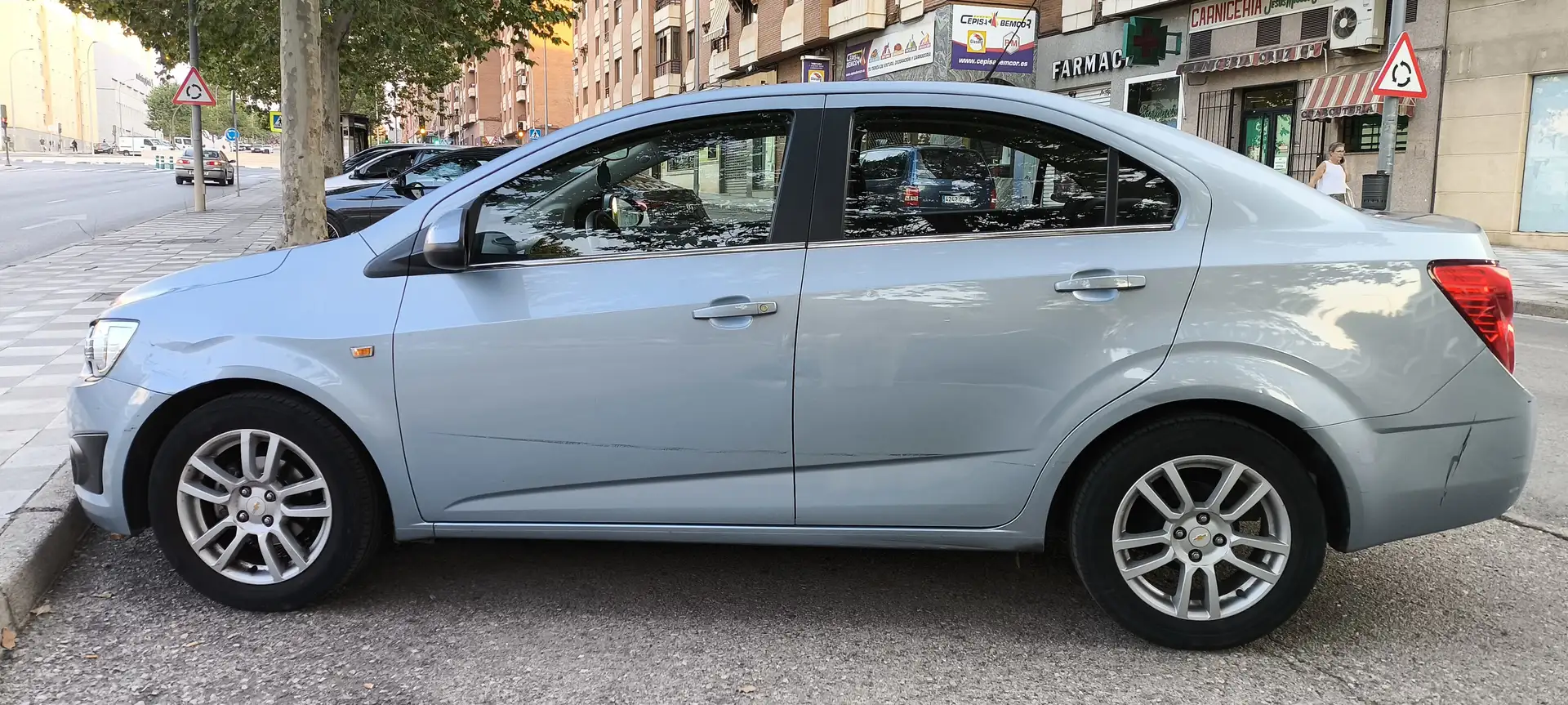 Chevrolet Aveo Aveo Sedán 1.4 16v LTZ LTZ Srebrny - 1