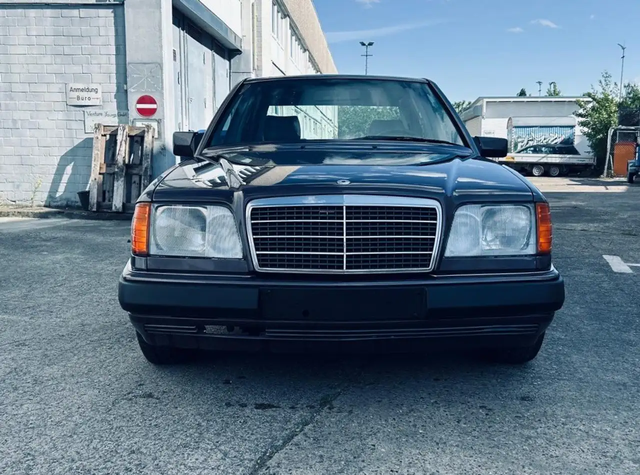 Mercedes-Benz E 200, foto 10