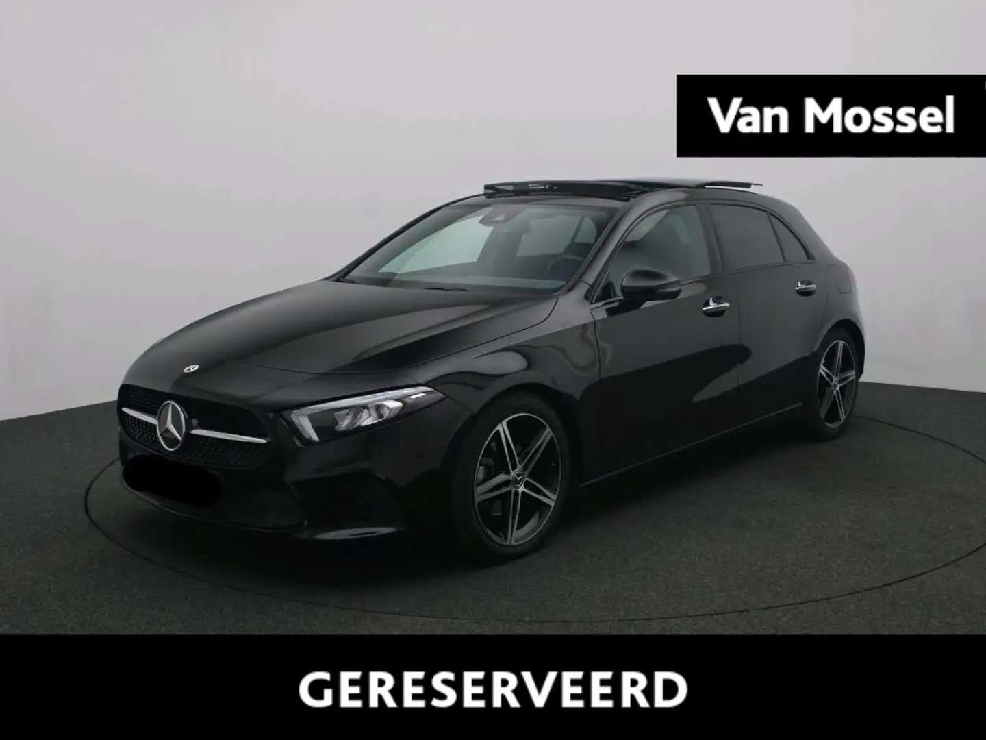 Mercedes-Benz A 180 Luxury Line + LEDER + PANORAMISCH DAK + NIGHTPAKKE Zwart - 1